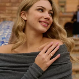 Pierścionek z różowego złota z moissanitami TP0150RMT