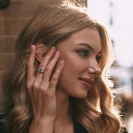 Złoty pierścionek z topazem London Blue i diamentami TP0028ZLTZ