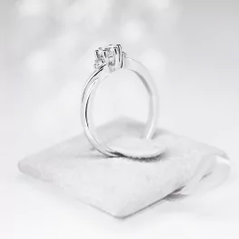 Pierścionek z białego złota z diamentami TP0117BDT Pierścionek z białego złota z diamentami TP0117BDT